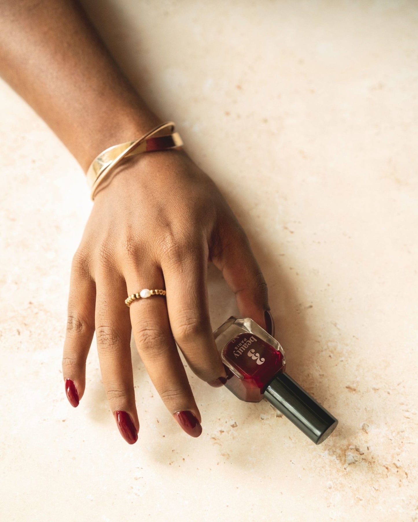 Vernis bordeaux N.23 - 23Beauty Paris, vernis à ongles vegan fabriqué en France sans ingrédients toxiques
