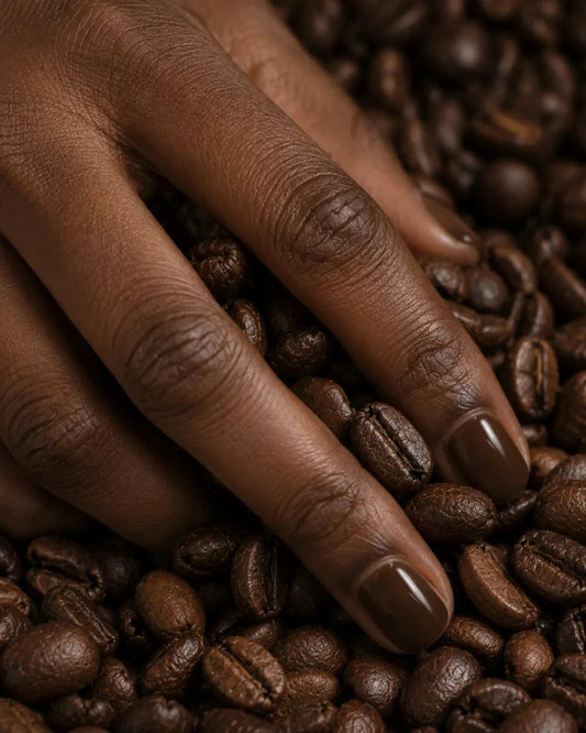 Vernis marron : comment le choisir et le porter selon sa carnation - 23Beauty Paris